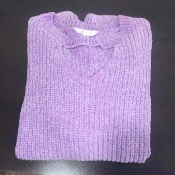 No Boundaries sweater - Picture 2 of 9